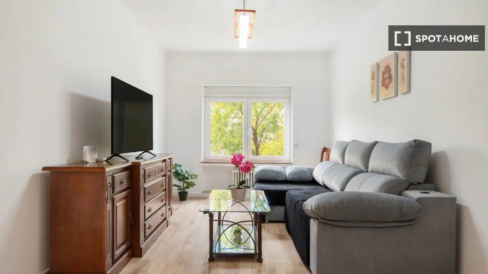Flat to rent in Imperial