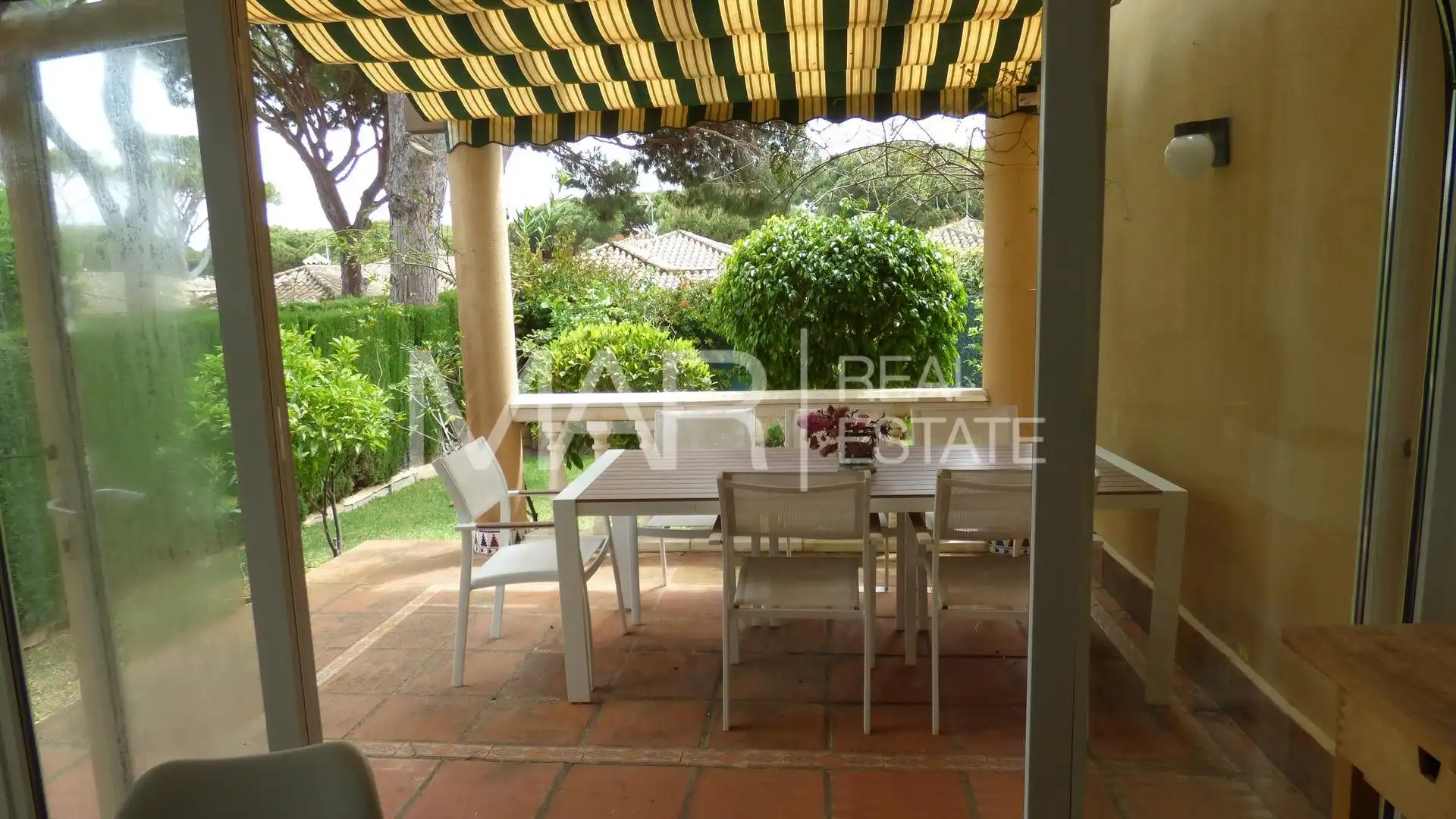 Jardí de Casa o xalet en venda en Chiclana de la Frontera amb Aire condicionat, Jardí privat i Terrassa