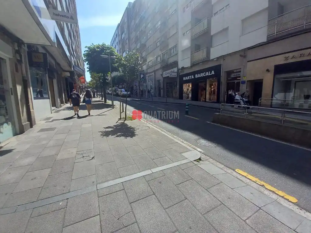 Exterior view of Commercial properties for transfer in Santiago de Compostela   with Air Conditioner