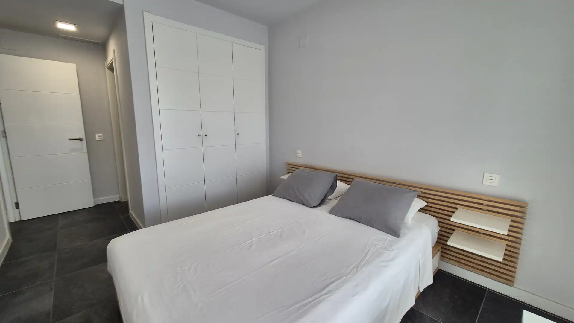 Bedroom of Ground floor for rent in Marbella  with Air Conditioner, Terrace and Storage room