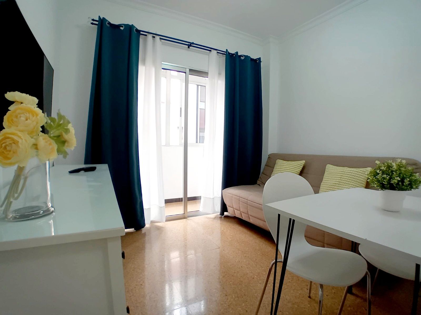 Bedroom of Apartment to rent in Las Palmas de Gran Canaria  with Furnished, Washing machine and TV