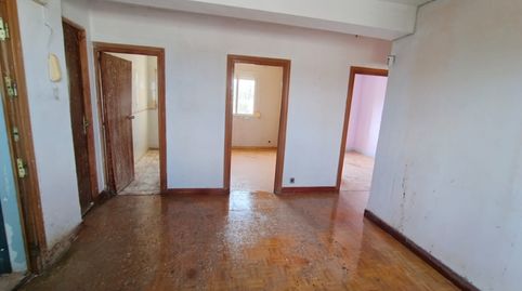 Foto 4 de Piso en venta en C/ Cuart de Poblet, Lucero, Madrid Capital