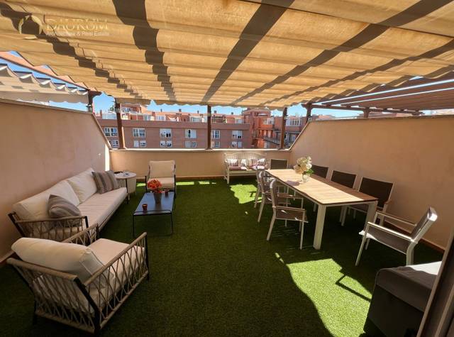 Dúplex en Venta en JACINTO BENAVENTE en Parque Empresarial