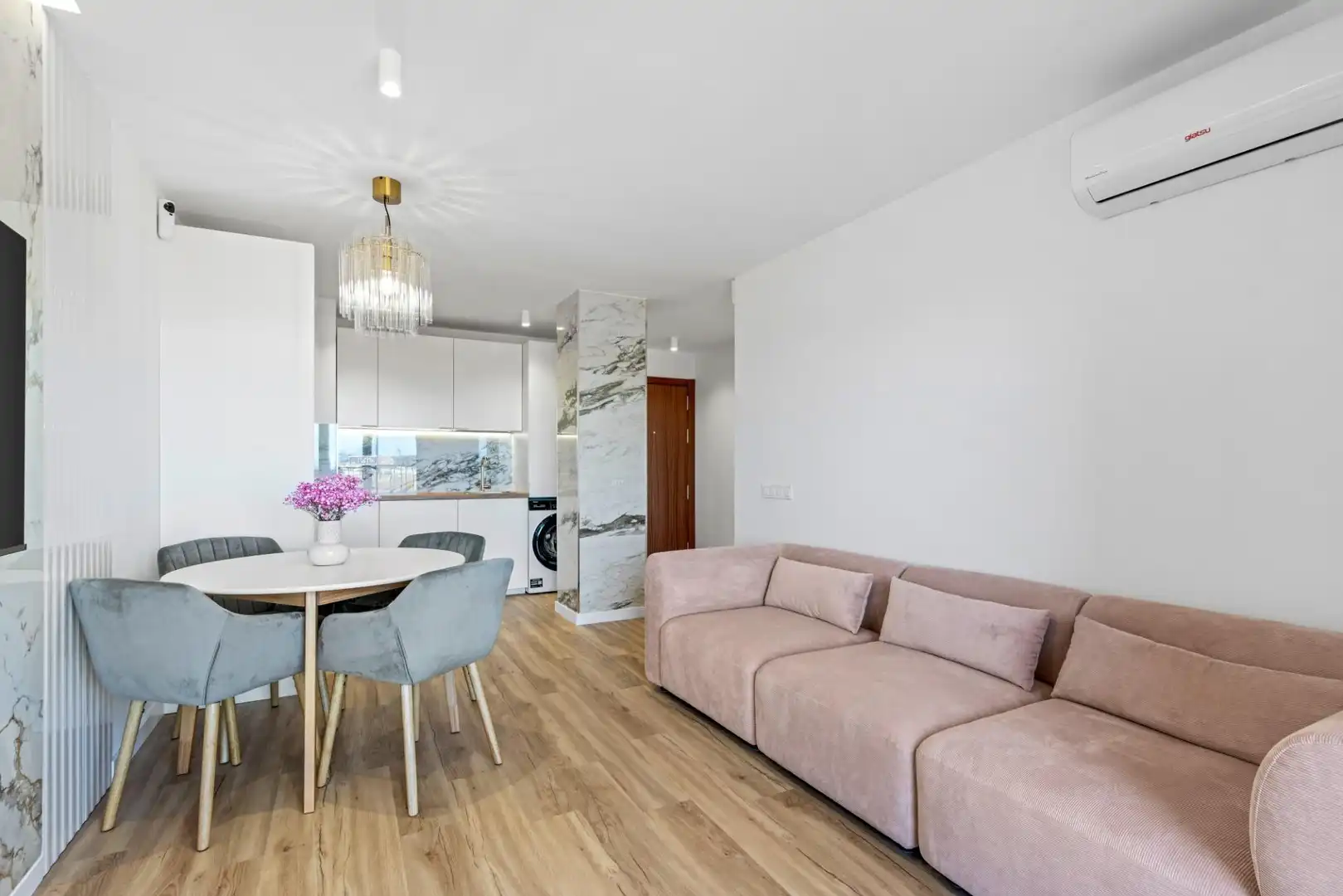 Apartament amb terrassa en venda a Calle Cala Dorada, imagen 2