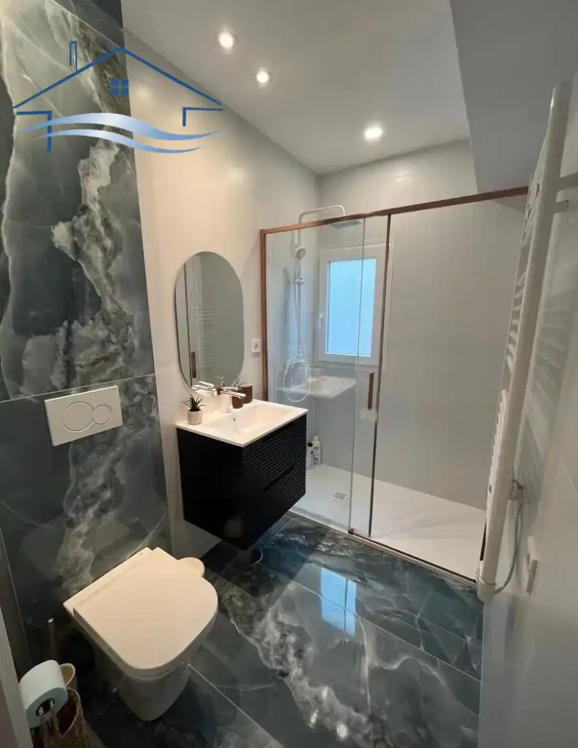 Baño de Piso en venta en Benalúa - Babel