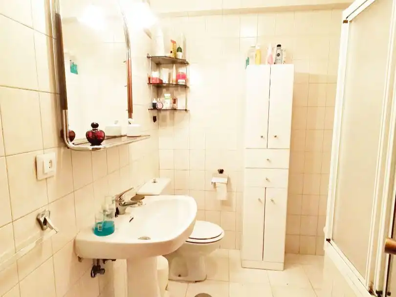 Bathroom of Flat for sale in Oviedo 