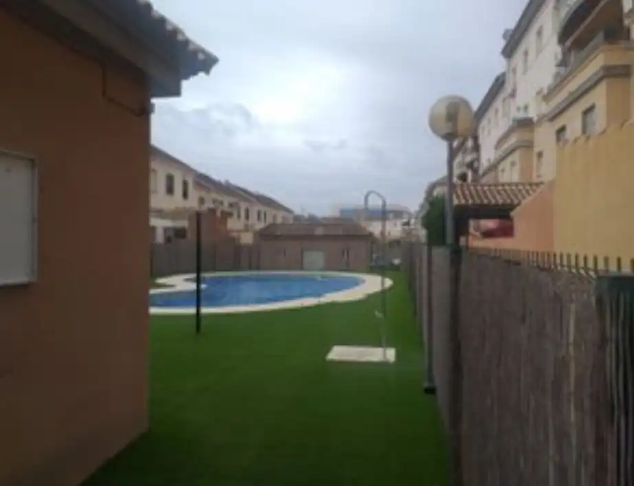 Jardín de Piso de alquiler en Dos Hermanas con Aire acondicionado, Terraza y Amueblado