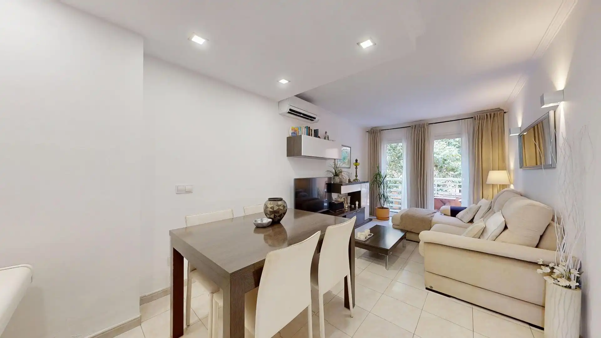 Sala de estar de Dúplex en venta en  Palma de Mallorca con Aire acondicionado, Terraza y Amueblado