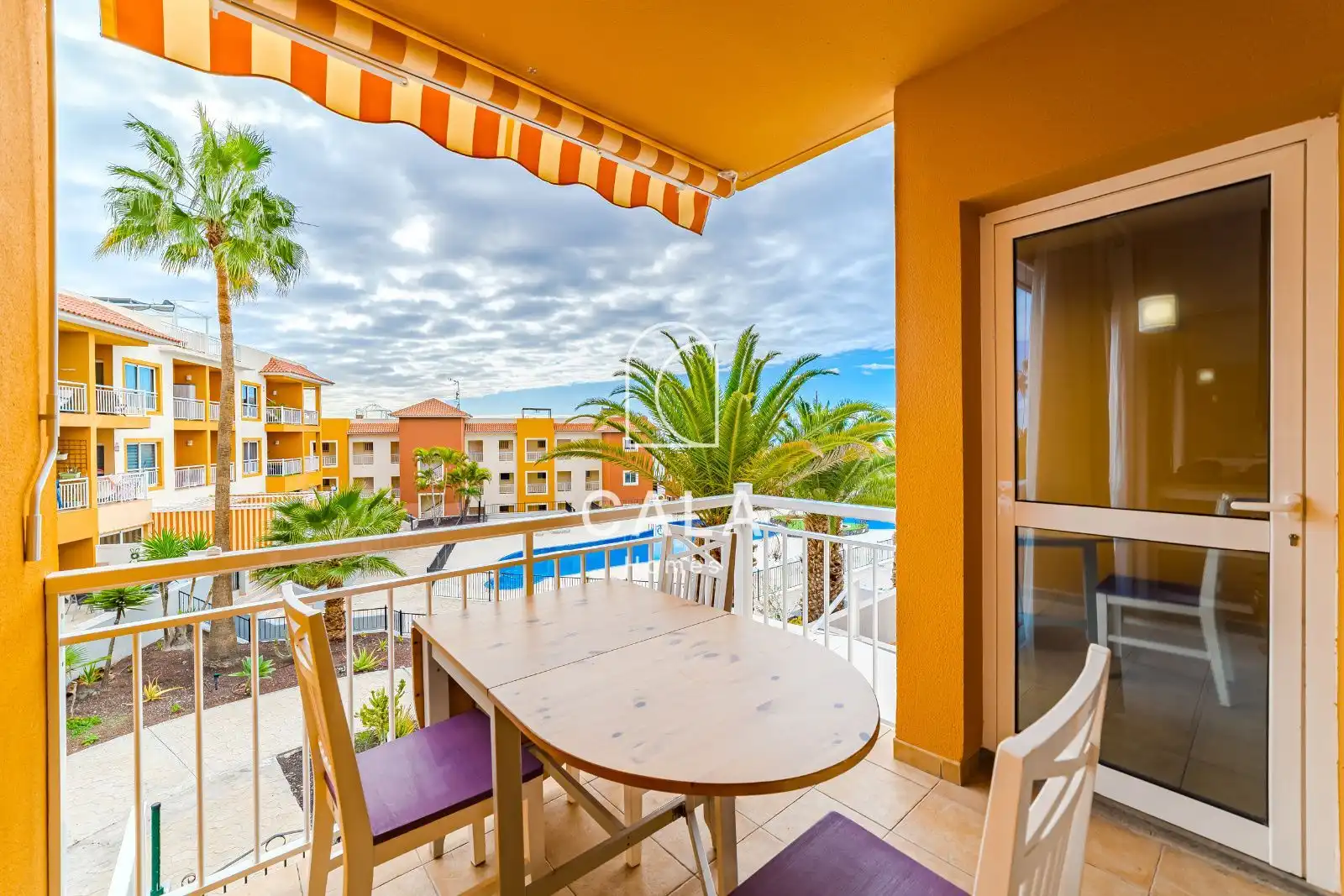 Appartement compact avec balcon à vendre à Venecia