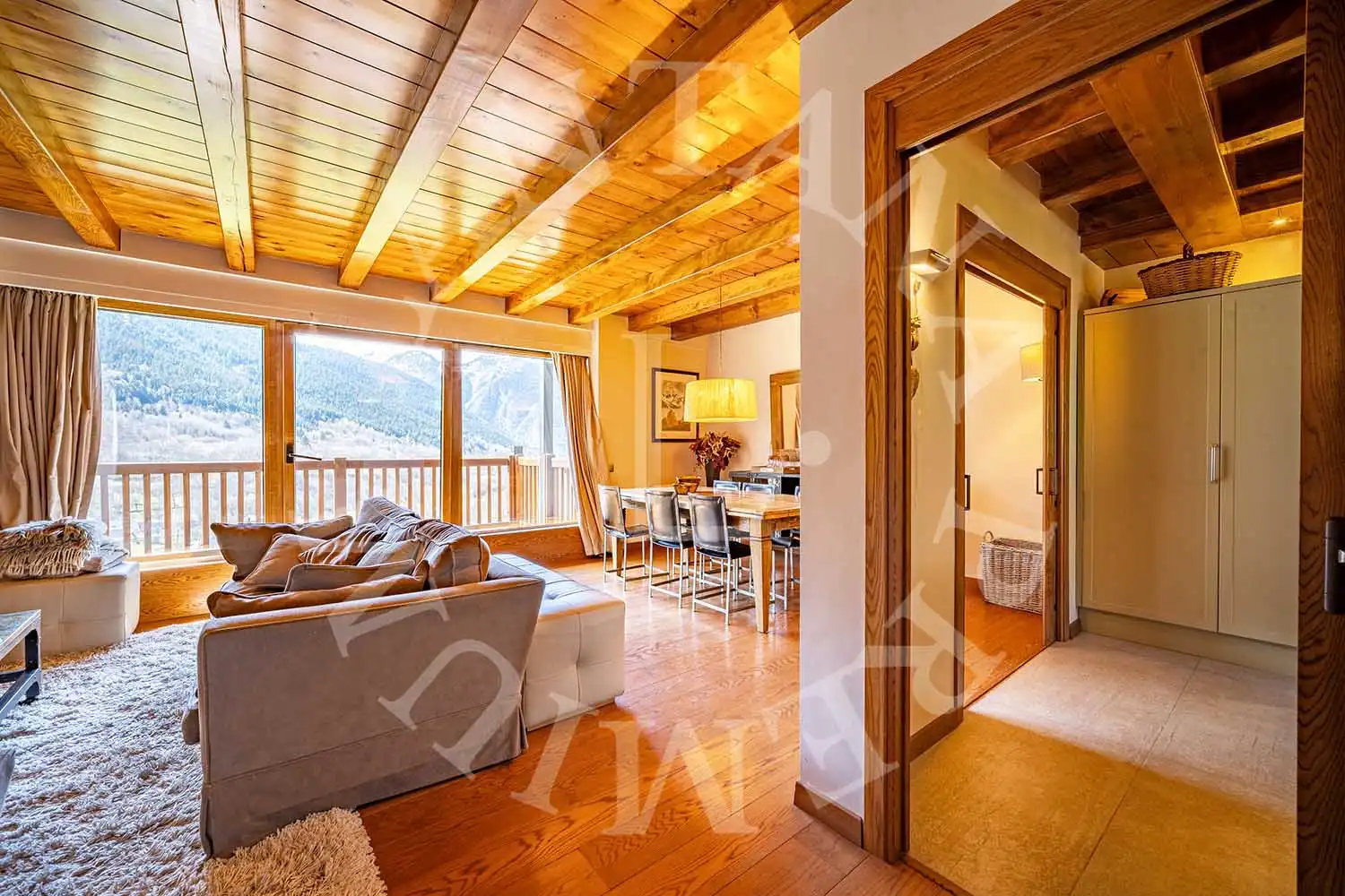 Vista exterior de Casa adosada en venta en Naut Aran con Calefacción, Jardín privado y Parquet