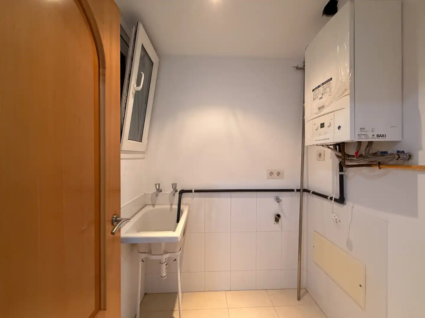 Baño de Piso en venta en Torroella de Montgrí con Calefacción, Horno y Balcón