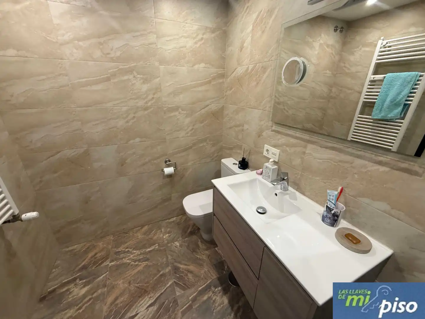 Baño de Piso en venta en Valladolid con Calefacción, Parquet y Terraza