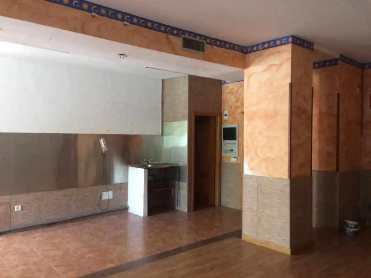 Local comercial en alquiler en huertas sacrame  en  ponferrada 6, imagen 3