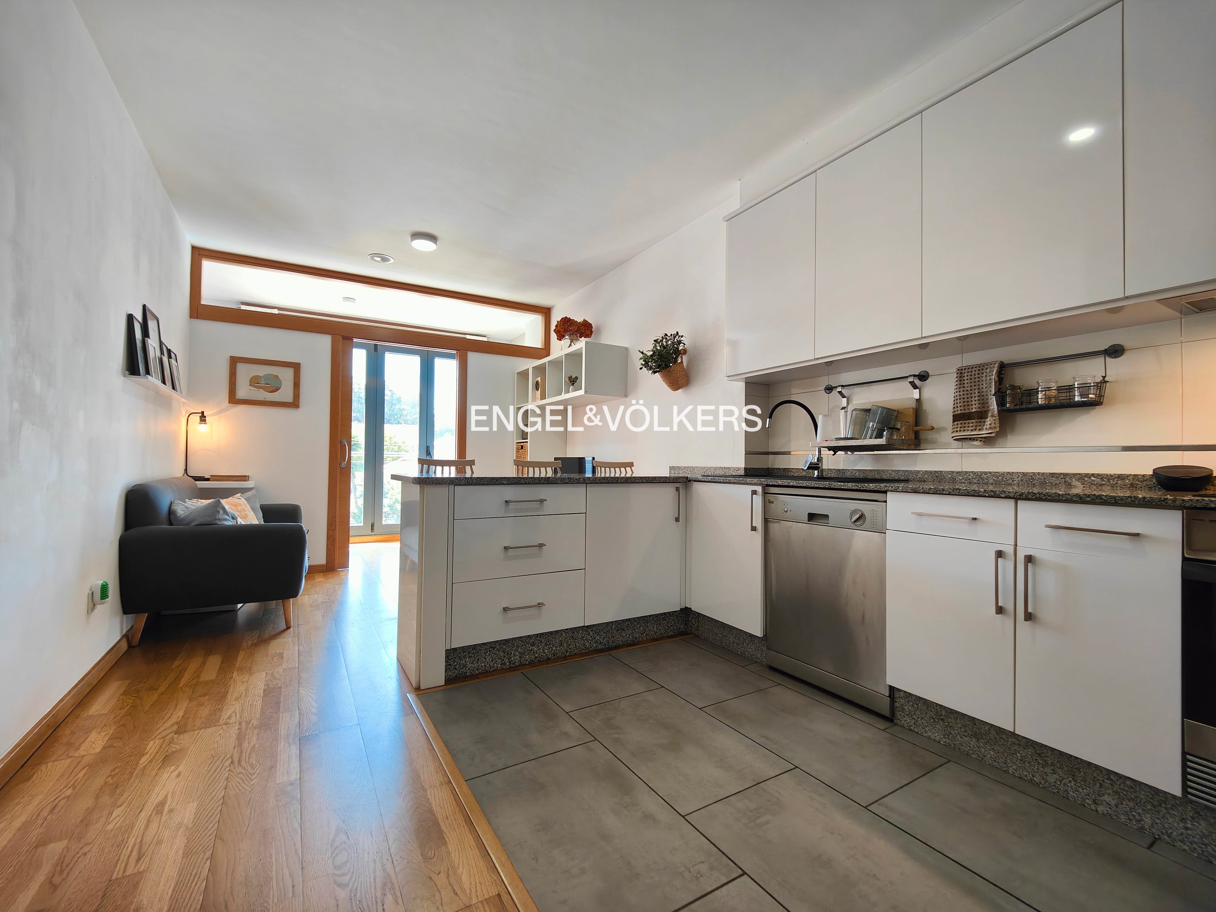Cuina de Apartament en venda en Bueu amb Calefacció, Parquet i Traster
