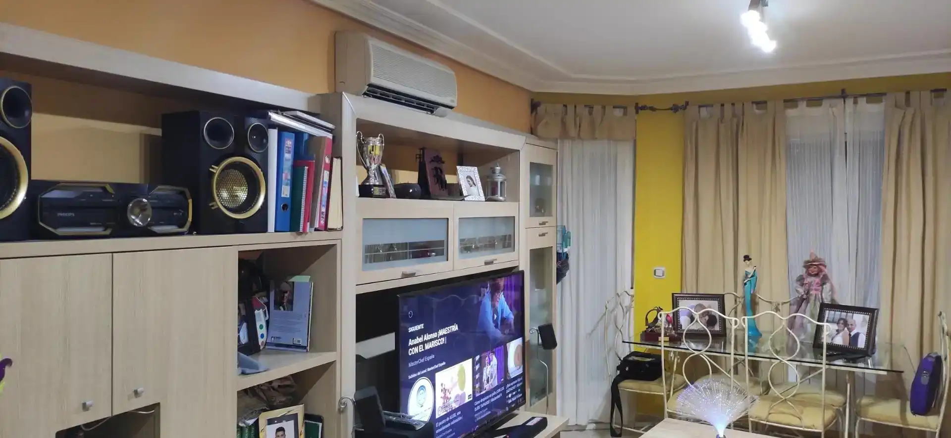 Sala d'estar de Apartament en venda en  Albacete Capital amb Balcó