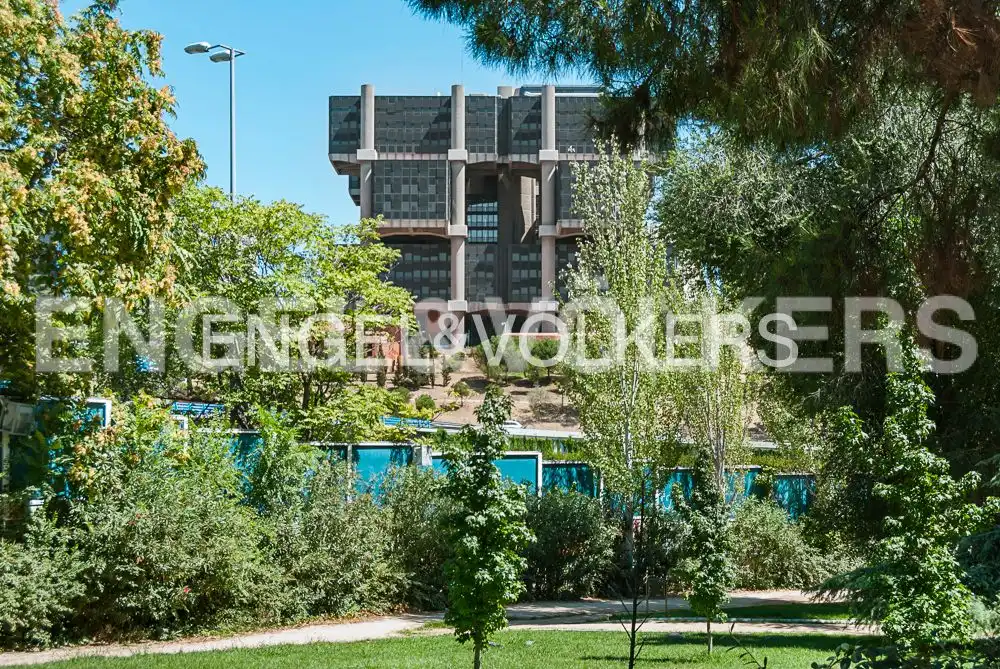 Außenansicht von Wohnung zum Verkauf in Madrid mit Klimaanlage, Heizung und Abstellraum