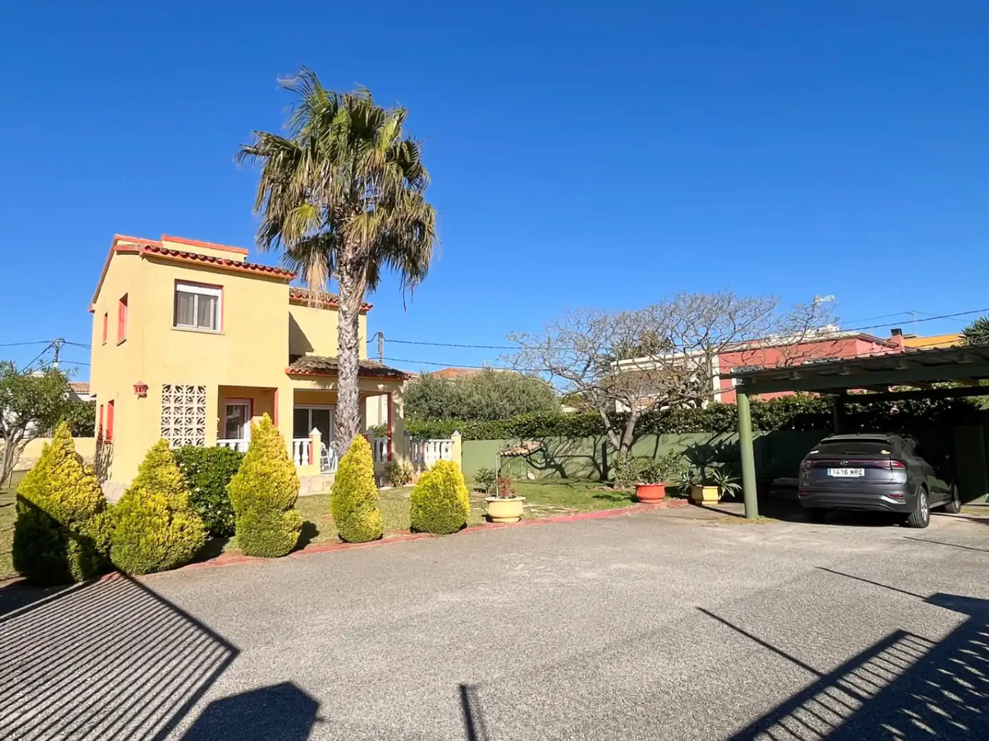 Vista exterior de Casa o chalet en venta en Dénia con Calefacción, Terraza y Piscina