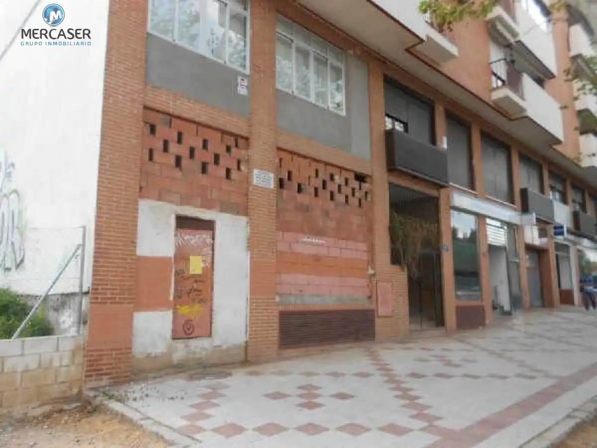 Local comercial en venda a Calle HNOS FERNANDEZ GALIANO, imagen 3