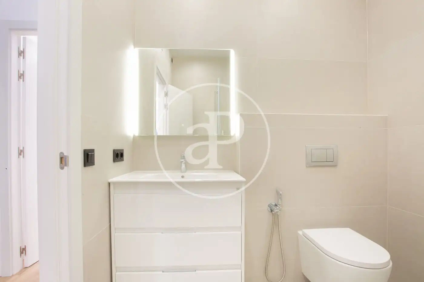 Baño de Piso de alquiler en Valencia con Aire acondicionado y Balcón