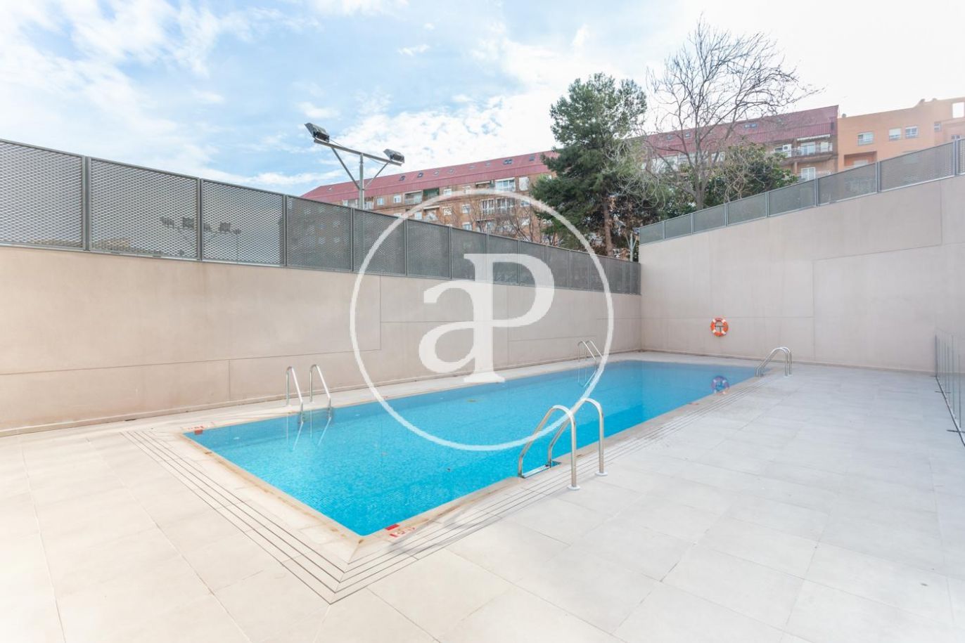 Piscina de Piso de alquiler en  Valencia Capital con Aire acondicionado, Calefacción y Terraza