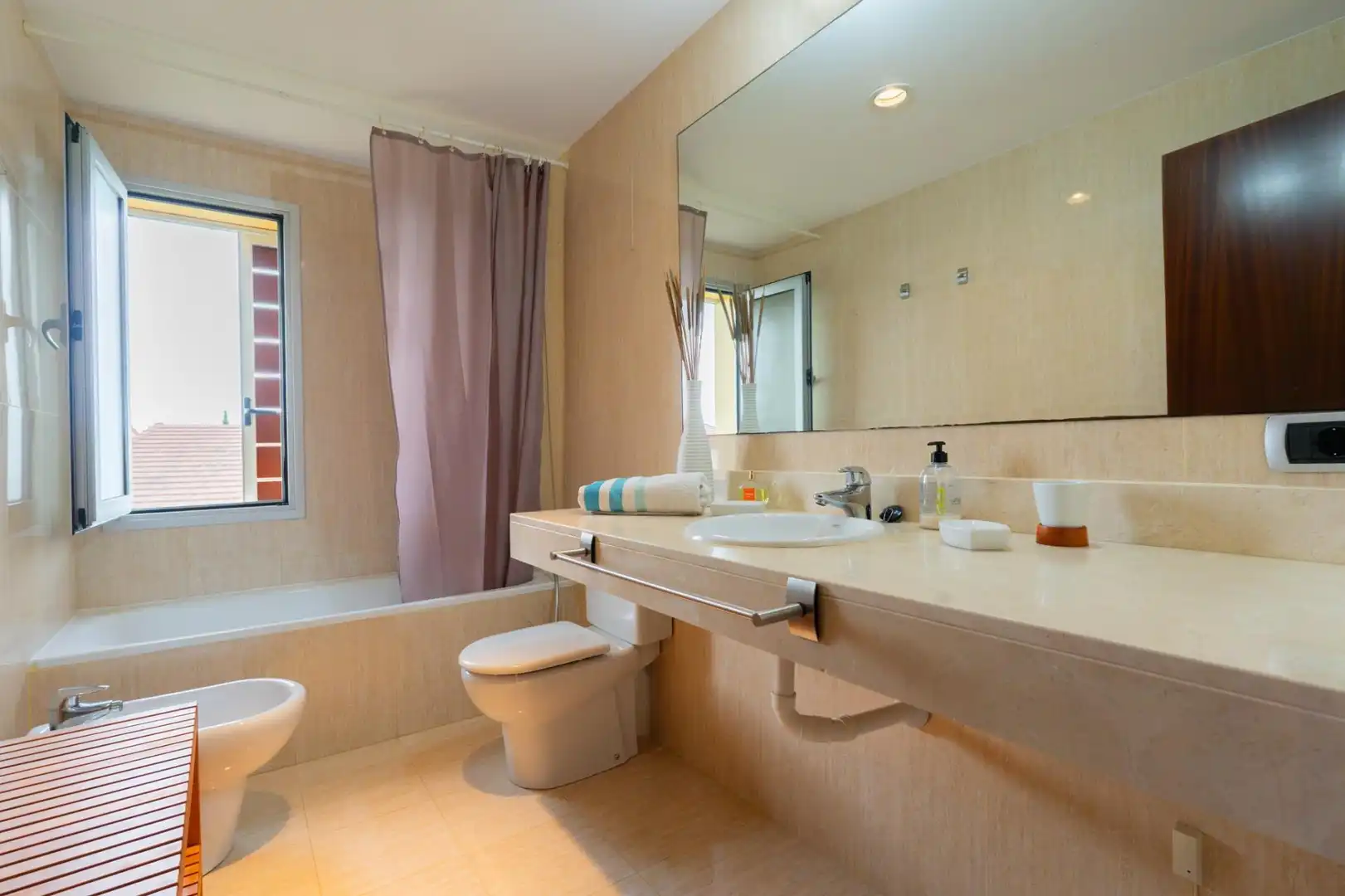 Casa bifamiliare con piscina in affitto a Avenida Avenida Pesqueros, imagen 26