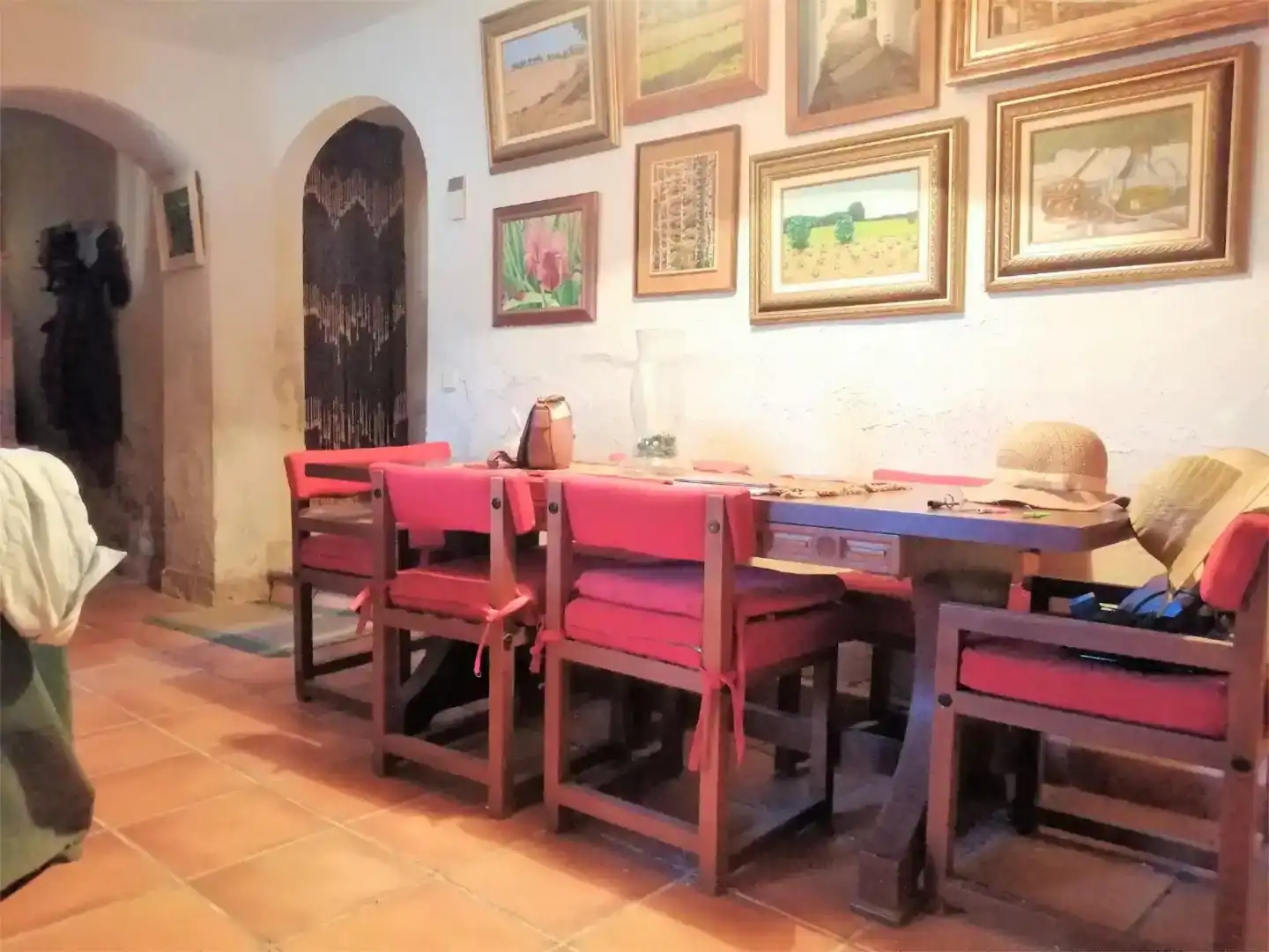 Finca rústica en venda en Hueva amb Jardí privat, Traster i Moblat