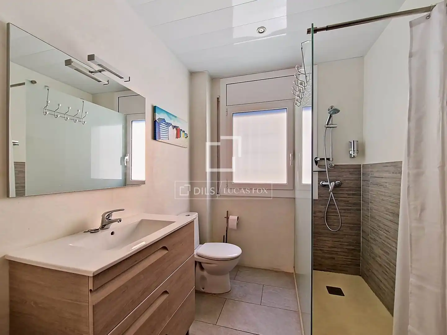 Bathroom of Flat for sale in Vilanova i la Geltrú  with Air Conditioner, Heating and Terrace