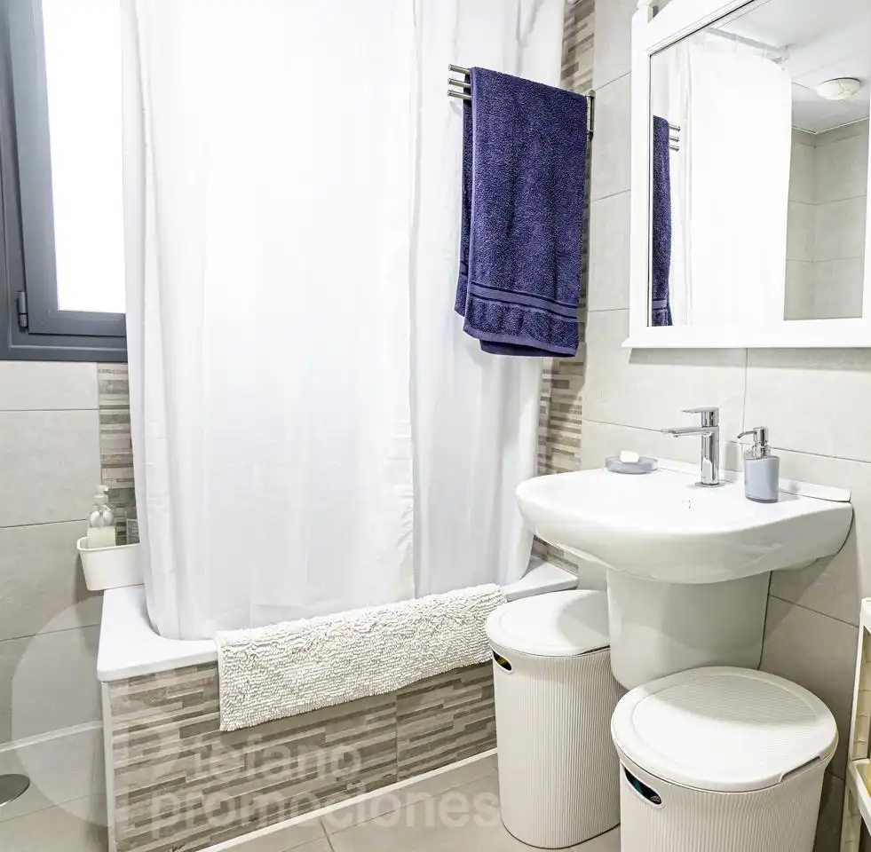 Badezimmer von Dachboden zum Verkauf in Málaga mit Klimaanlage, Terrasse und Abstellraum