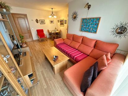 Living room of Flat for sale in Parla  with Air Conditioner, Heating and Terrace