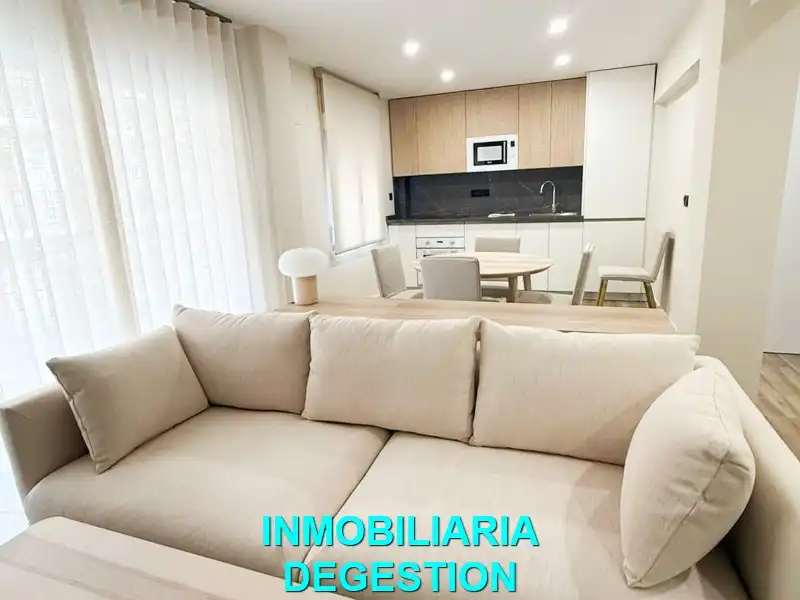 Sala d'estar de Pis de lloguer en Linares amb Aire condicionat, Calefacció i Terrassa