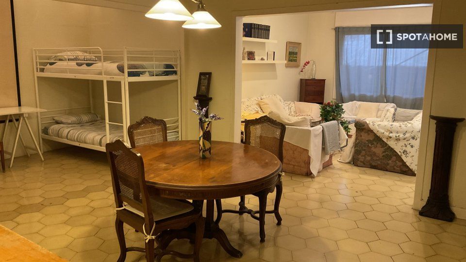 Dining room of Flat to rent in  Barcelona Capital  with Air Conditioner, Heating and Furnished