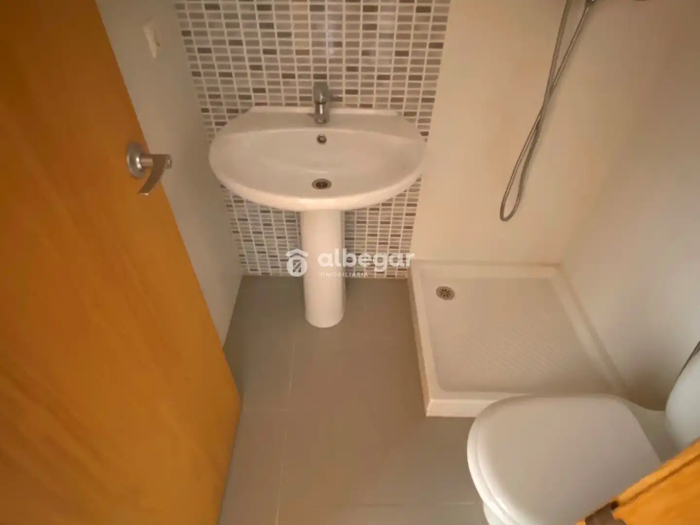 Baño de Piso de alquiler en Valencia con Terraza, Lavadora y Balcón