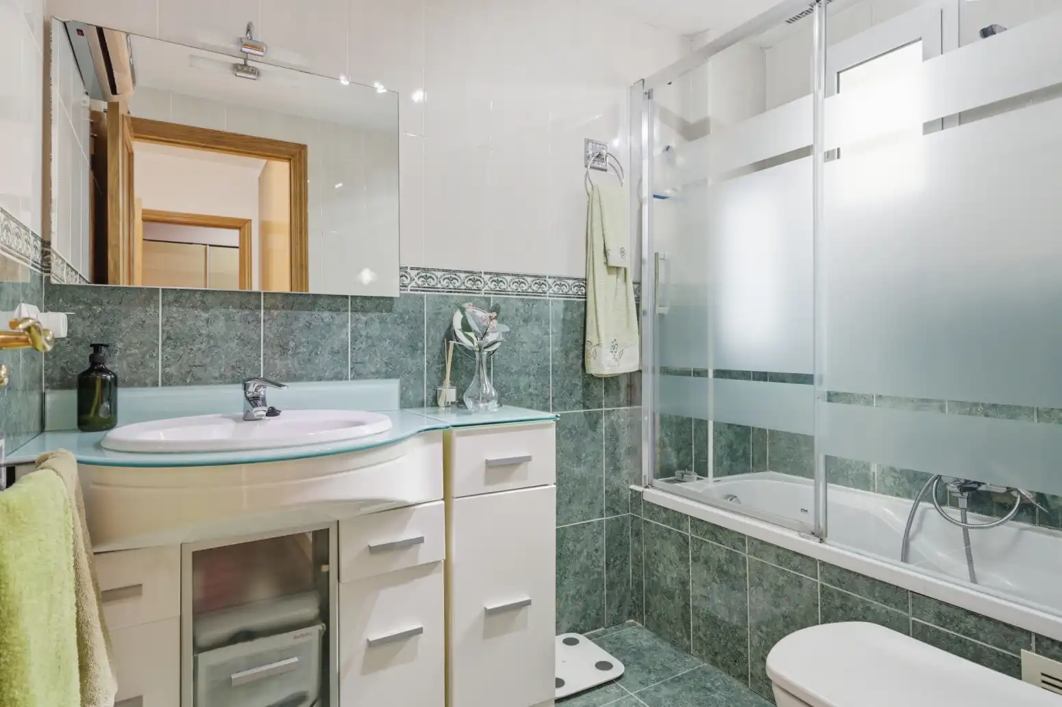 Baño de Piso en venta en Málaga con Aire acondicionado, Parquet y Terraza