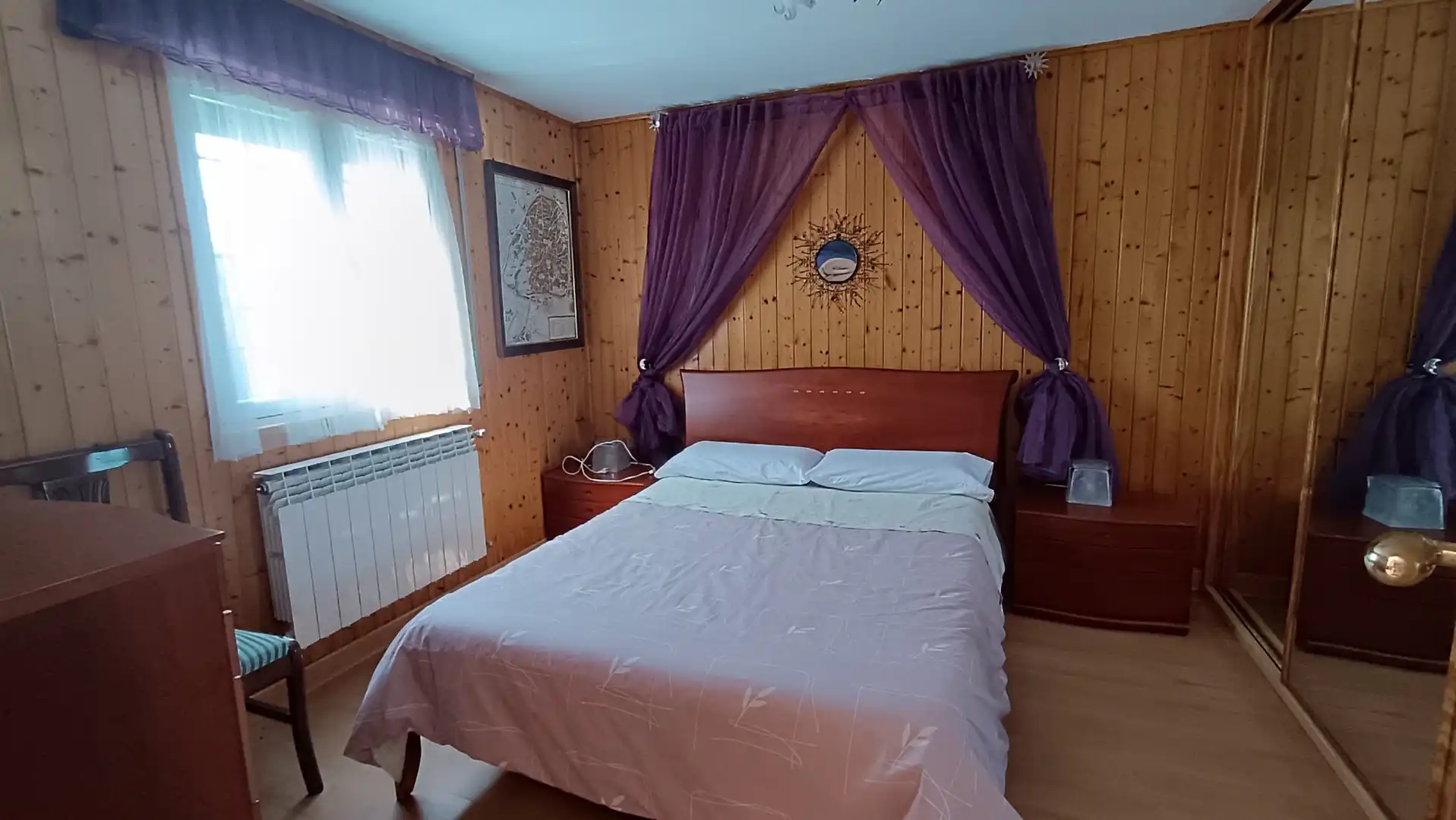 Dormitori de Casa o xalet en venda en Villares de la Reina amb Calefacció i Moblat