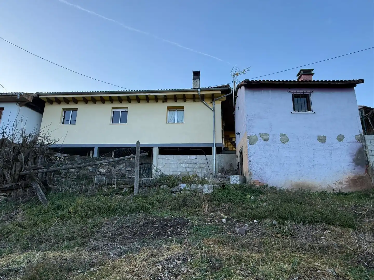 Außenansicht von Country house zum Verkauf in Teverga mit Möbliert