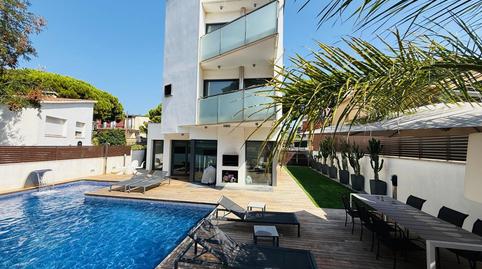 Foto 2 de Casa o xalet en venda a Calle 9, Lluminetes, Barcelona