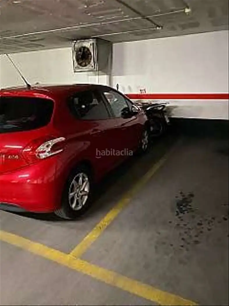Individuel à louer à Carrer del Portal Nou 41