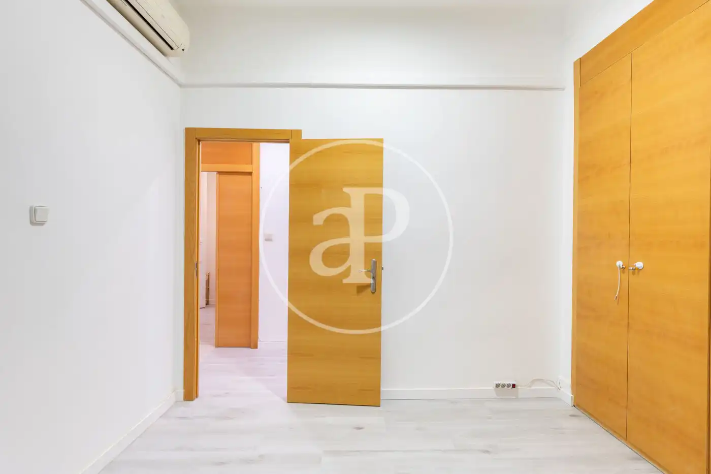 Piso de alquiler en C/ de Roger de Llòria, Sant Francesc
