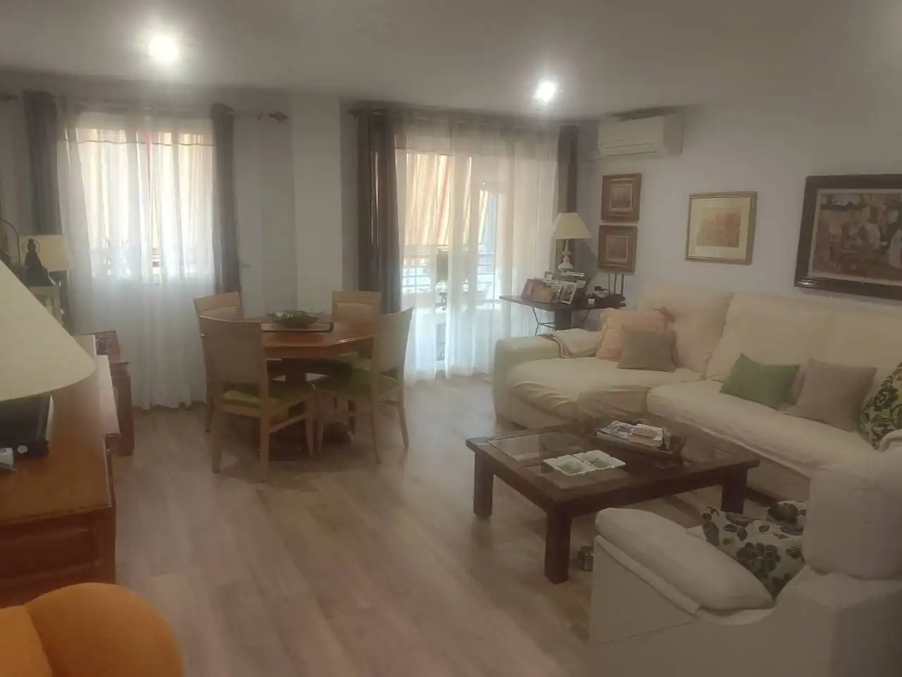 Sala d'estar de Pis en venda en Centro ciudad