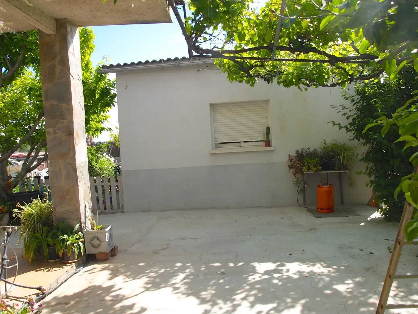 Garden of Houses for sale in Terrassa  with Terrace, Storage room and Oven
