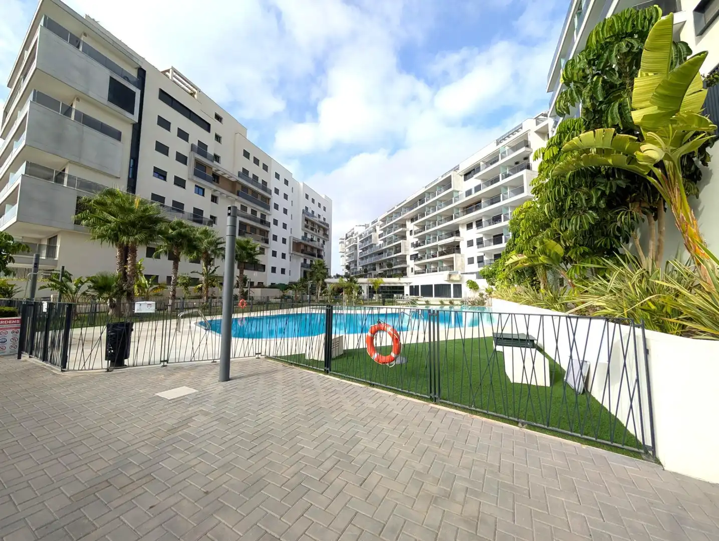 Schwimmbecken von Dachboden zum Verkauf in Orihuela mit Klimaanlage, Heizung und Terrasse