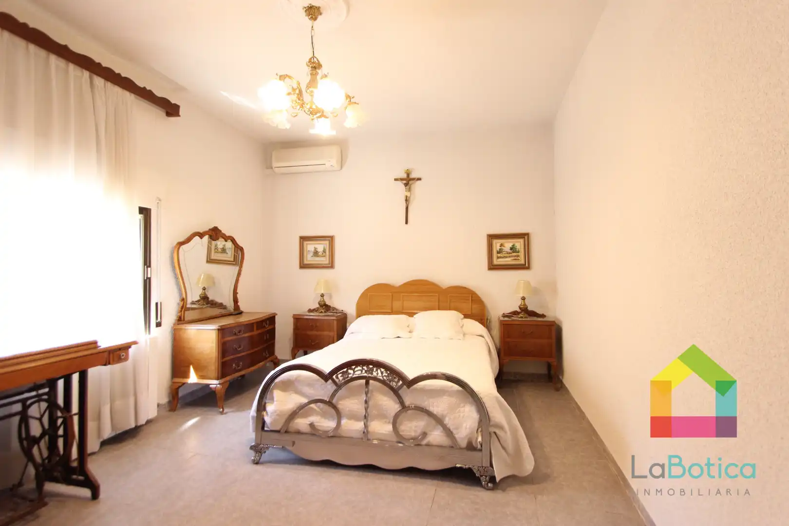 Bedroom of Detached homes for sale in San Martín de Montalbán  with Air Conditioner, Heating and Furnished
