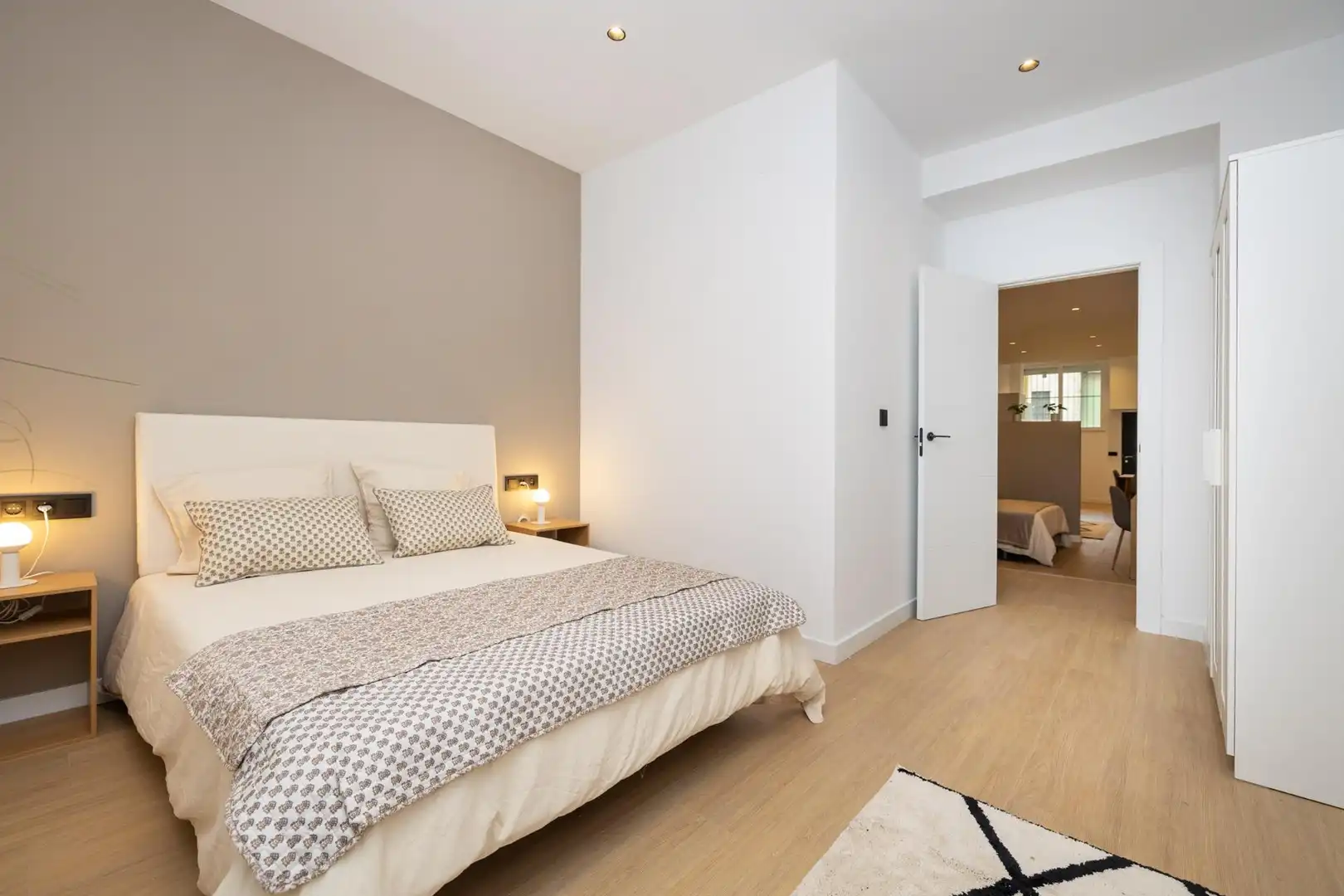 Bedroom of Flat for sale in Beiro