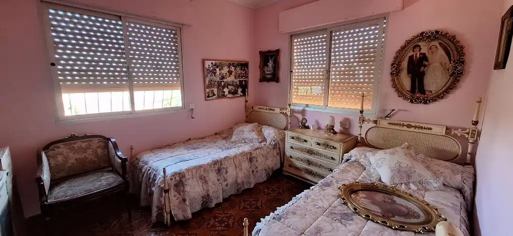 Dormitori de Casa o xalet en venda en Navarrés amb Jardí privat, Terrassa i Piscina