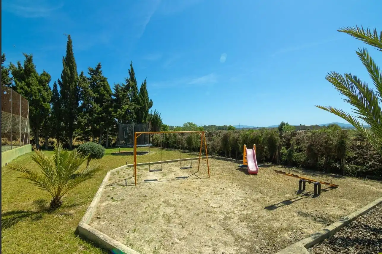 Casa rústica amb piscina en venda a Llubí, imagen 9