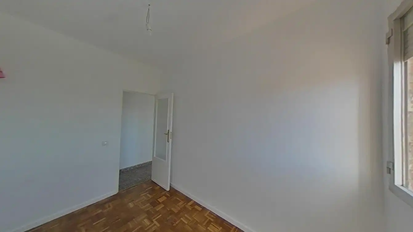 Dormitori de Pis en venda en Madrid amb Calefacció i Parquet