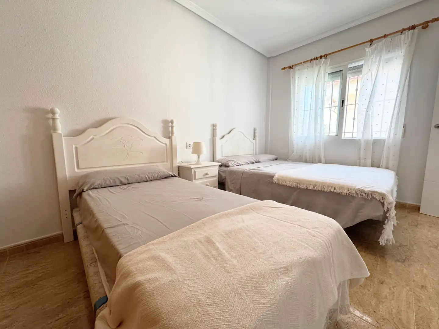 Dormitori de Casa adosada en venda en Pilar de la Horadada amb Aire condicionat, Terrassa i Moblat