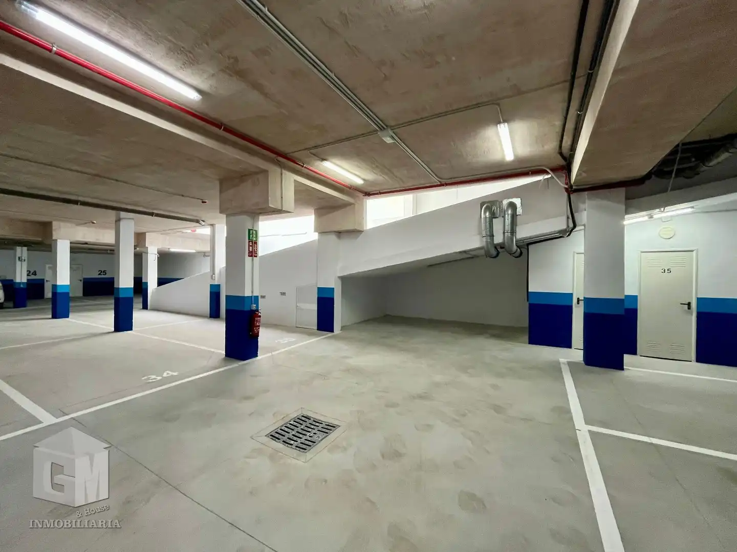 Parking of Apartments for sale in Tarifa  with Air Conditioner, Heating and Storage room