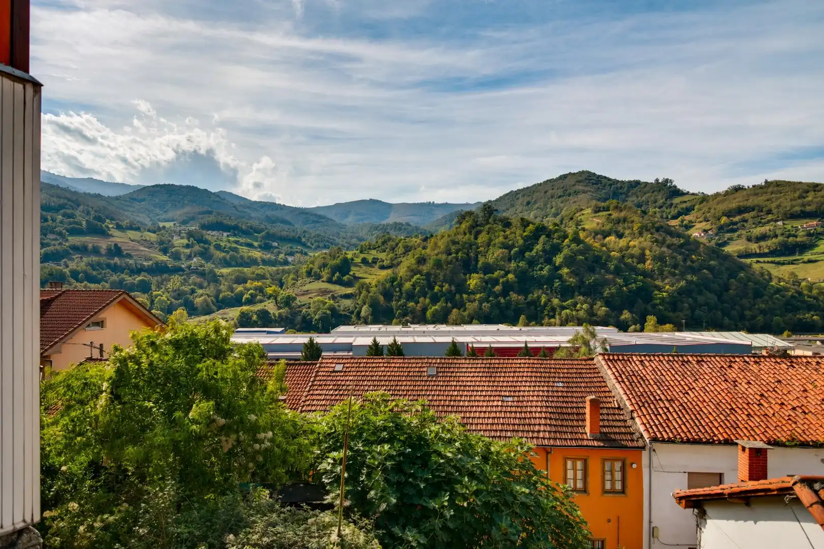 Außenansicht von Wohnung zum Verkauf in Aller, Asturias