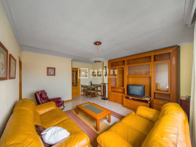 Piso en Venta en JOSE PRAT en Valdebernardo - Valderribas